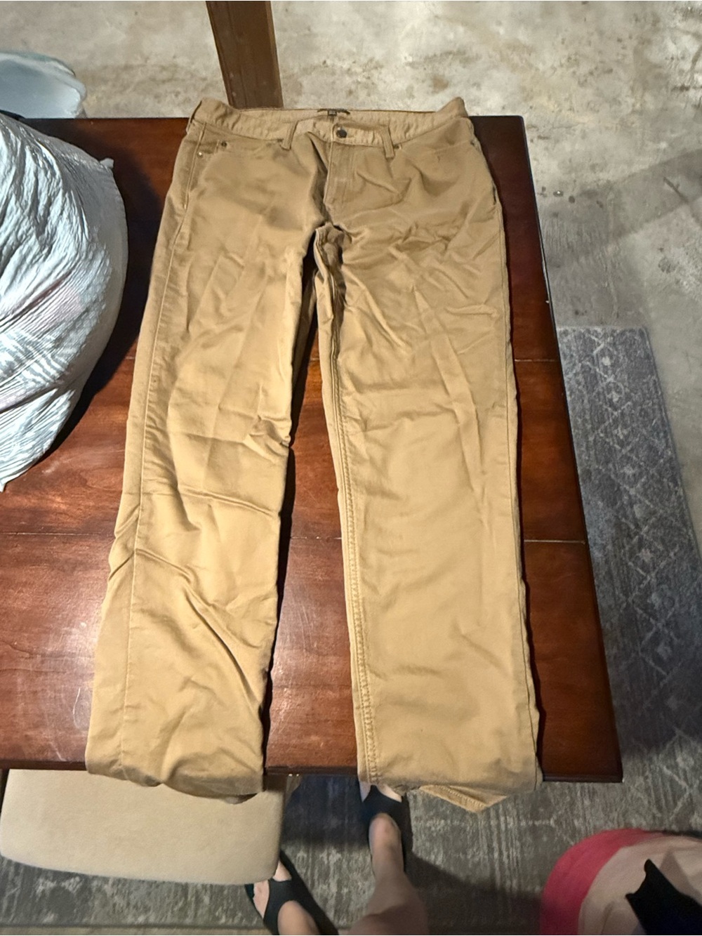 Banana Republic Men's Tan Chino Pants